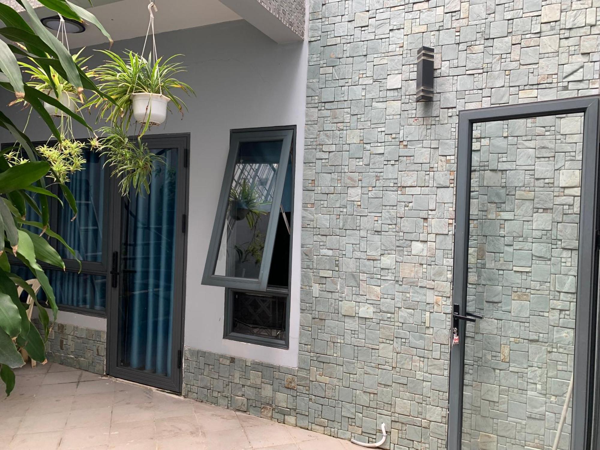 Tutaco Double With Airy & Spacious Balcony Bed & Breakfast *